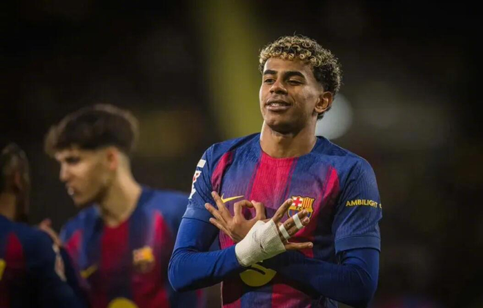 华体会体育-亚马尔减少社交媒体曝光专注赛场，备战欧美杯决赛|巴塞罗那|每日体育报|拉米内·亚马尔|巴萨|足球_新浪体育_新浪新闻