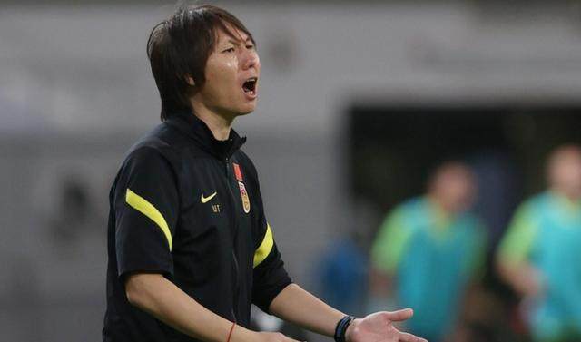 华体会入口-李铁：球员身体比40强赛时疲劳 调整好迎接下一场